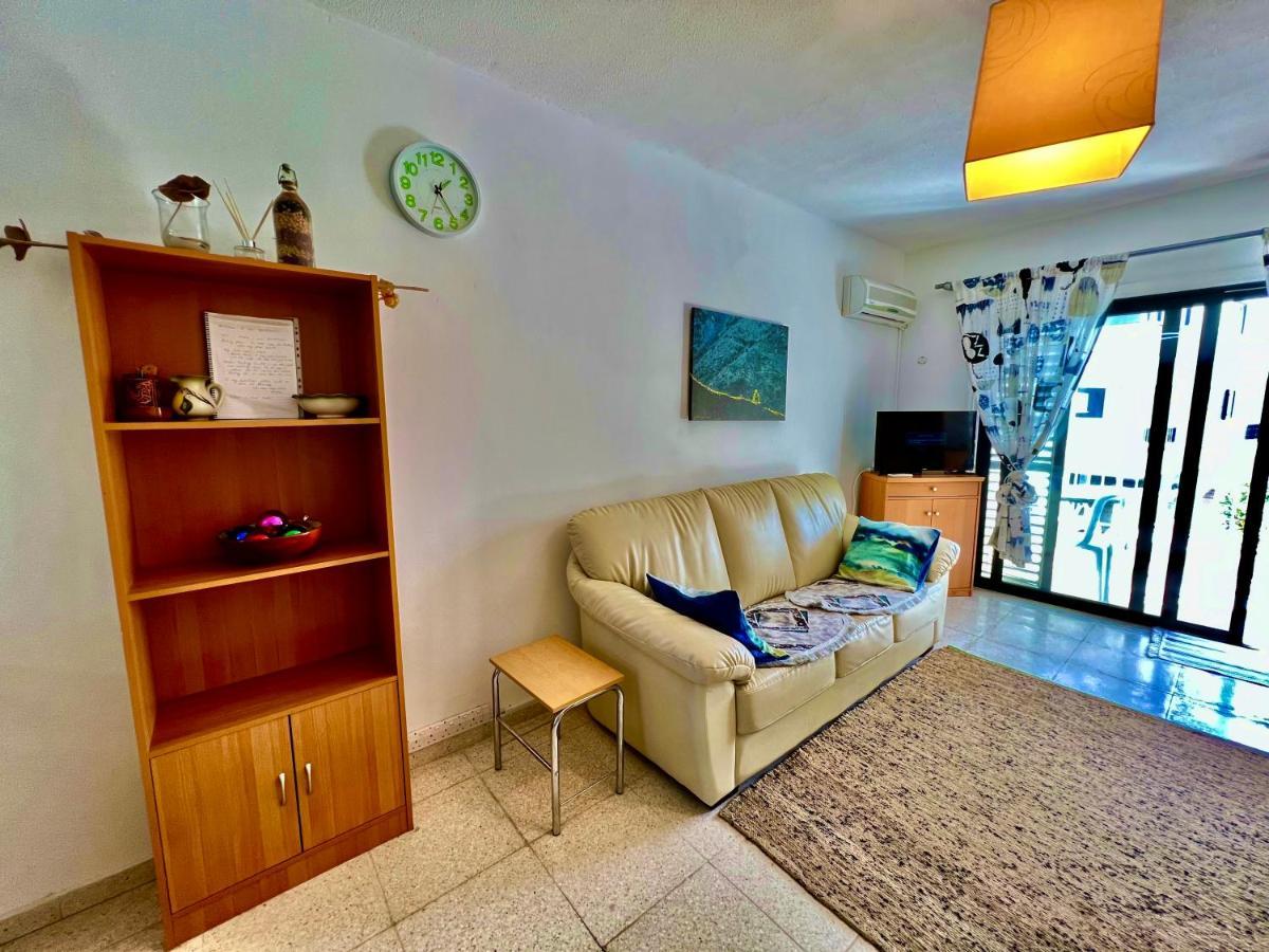 Taniandres Apartments พาราลิมนี ภายนอก รูปภาพ