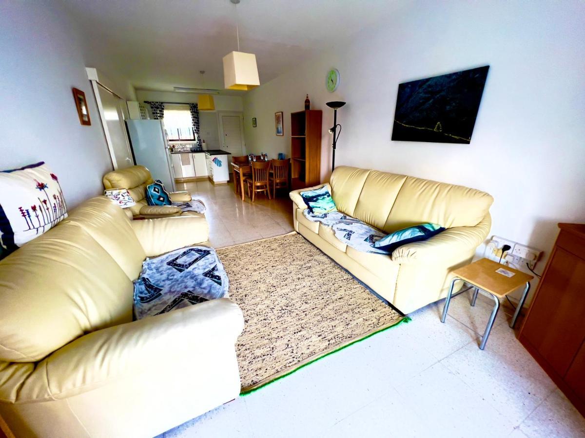 Taniandres Apartments พาราลิมนี ภายนอก รูปภาพ